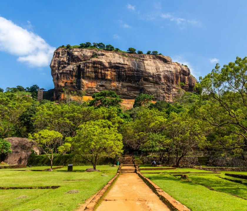 <h5>7 Days <em>Sri Lanka Adventure</em> Tour</h5>
